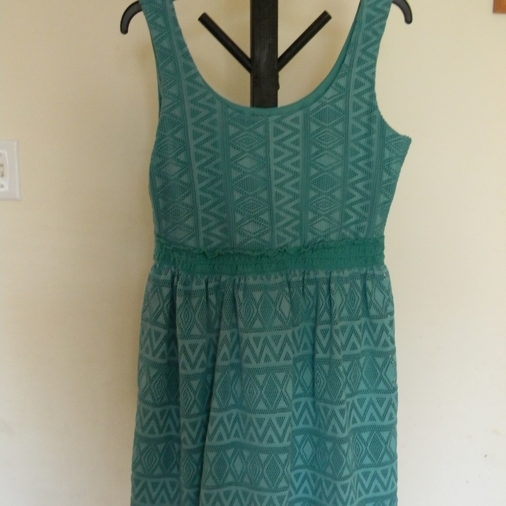Geometric Cutout lace dress